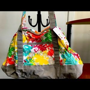 Brand New, never used Thirtyone Weekender Bag